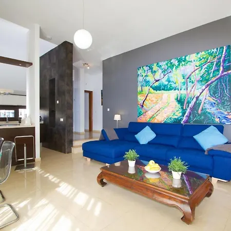 Villa Paraiso *
